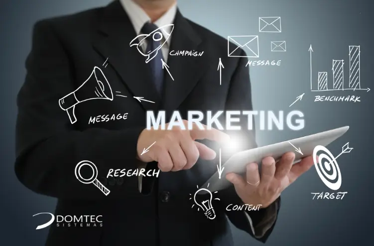 Profissional de marketing na indústria e distribuição: estratégia, dados e ERP Profissional de marketing na indústria e distribuição: estratégia, dados e ERP